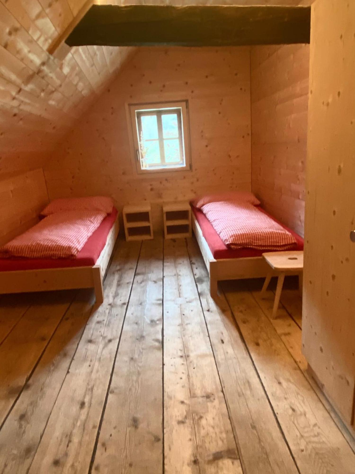 Alp Es-Cha Dadour Bed & Breakfast Madulain Bagian luar foto